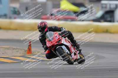 media/Jan-15-2023-SoCal Trackdays (Sun) [[c1237a034a]]/Turn 2 Set 2 (1155am)/